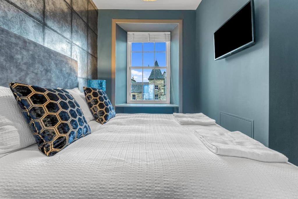 Boutique Modern Royal Mile Apartment Sleeps 4 Edinburgh Kültér fotó