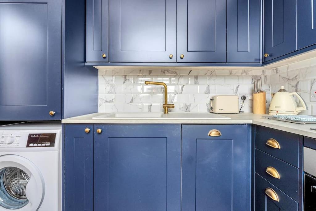 Boutique Modern Royal Mile Apartment Sleeps 4 Edinburgh Kültér fotó