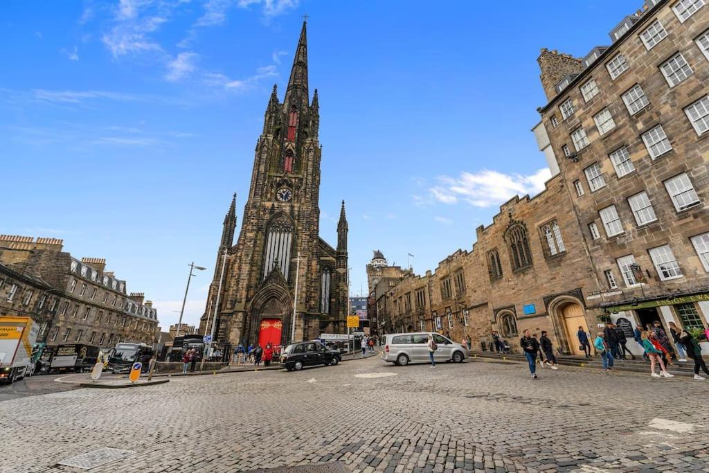 Boutique Modern Royal Mile Apartment Sleeps 4 Edinburgh Kültér fotó