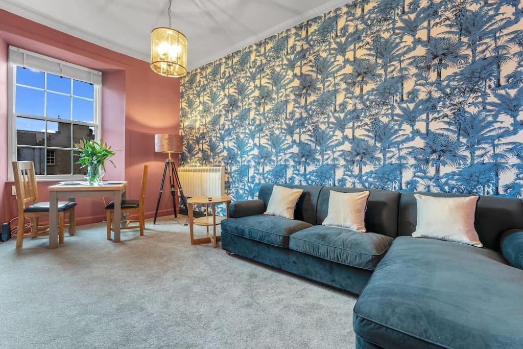 Boutique Modern Royal Mile Apartment Sleeps 4 Edinburgh Kültér fotó