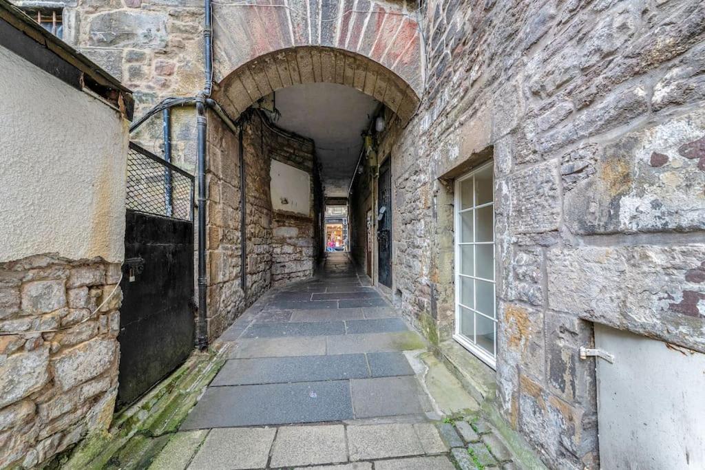 Boutique Modern Royal Mile Apartment Sleeps 4 Edinburgh Kültér fotó